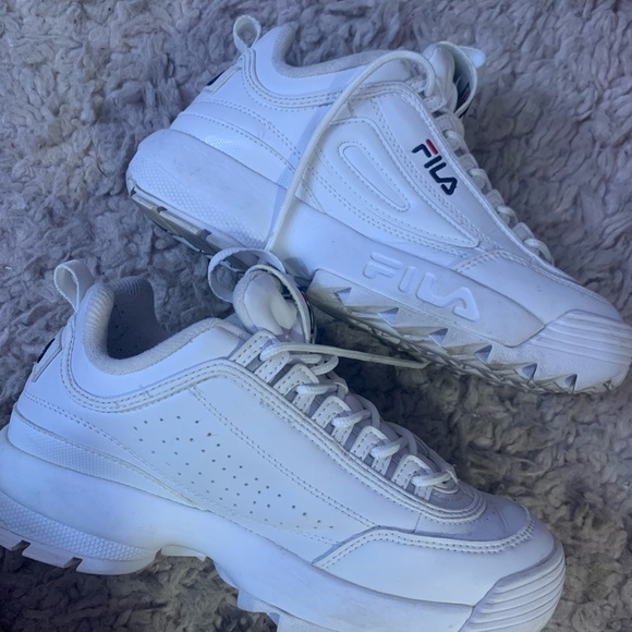 White women’s FILA shoes (USED) size 7 - Picture 6 of 7